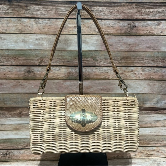 Monet Handbags - Monet Straw Purse